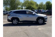 $19145 : Hyundai TUCSON 2022 SE 4dr S thumbnail