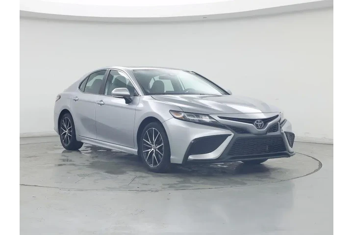 $26998 : Toyota Camry 2023 AWD SE 4dr image 1