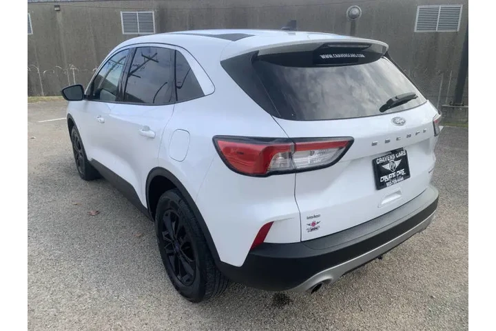 $12995 : 2022 Escape SE image 8