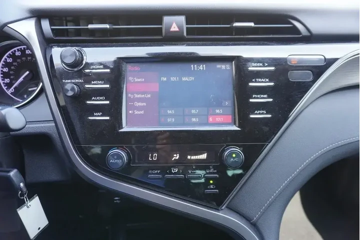 $17888 : Toyota Camry 2019 SE 4dr Sed image 7