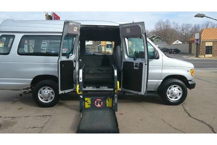 $9999 : 1997 E-350 XL image 9