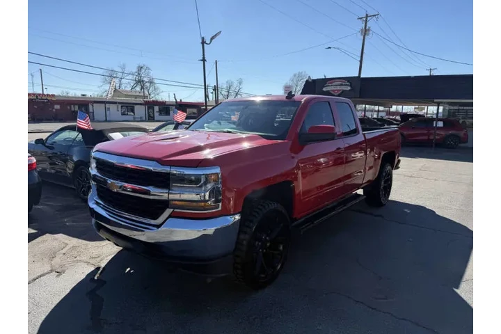 $20995 : 2018 Silverado 1500 LT image 3