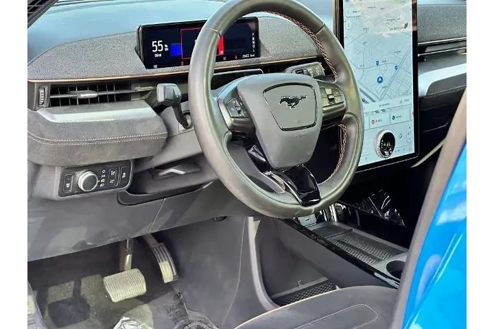 $29989 : Ford Mustang Mach-E 2022 AWD image 9