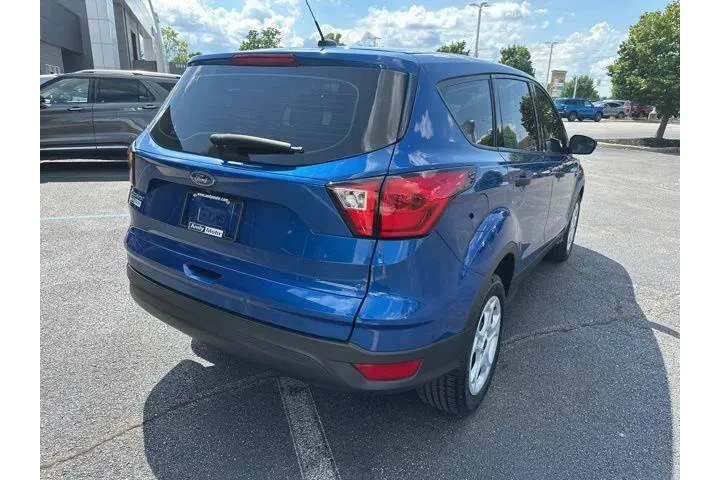 $13186 : Ford Escape 2019 S 4dr SUV image 5