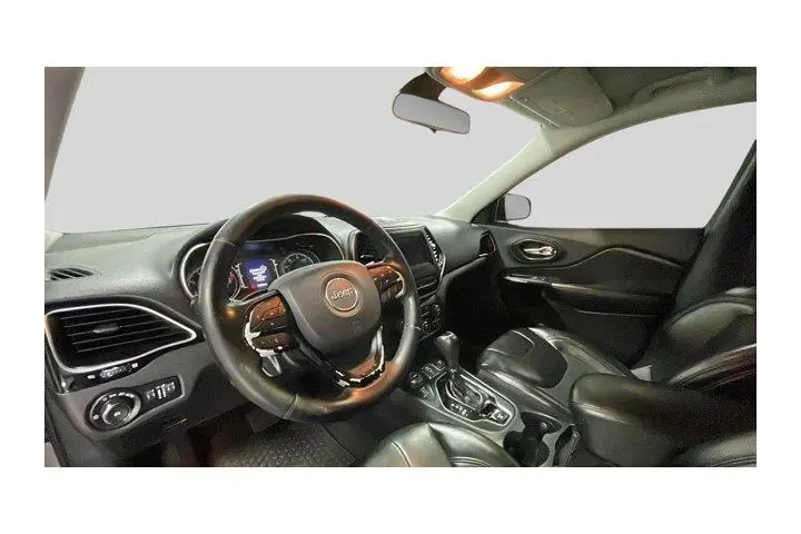 $18990 : Jeep Cherokee 2020 4x4 Latit image 10