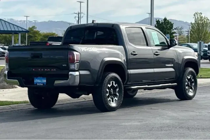 $37995 : Toyota Tacoma 2023 4x4 TRD P image 2