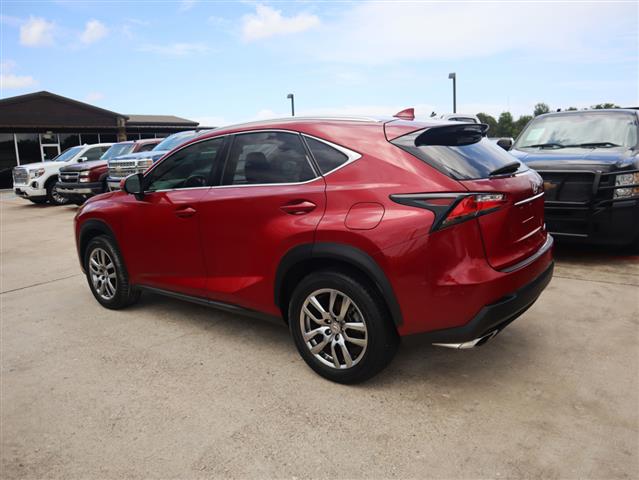 $21500 : 2015 NX 200t FWD image 4