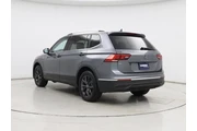 $19998 : Volkswagen Tiguan 2022 SE 4d thumbnail