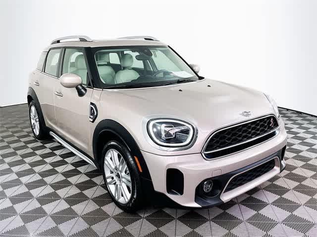 $31976 : PRE-OWNED 2023 COUNTRYMAN COO image 1