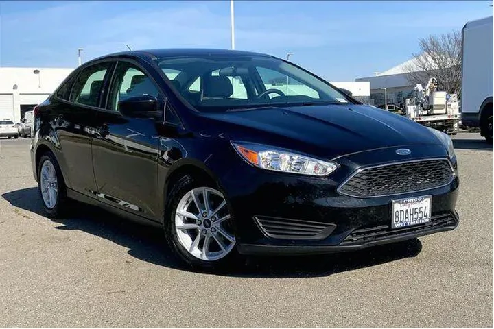 $8995 : Ford Focus 2018 SE 4dr Sedan image 2