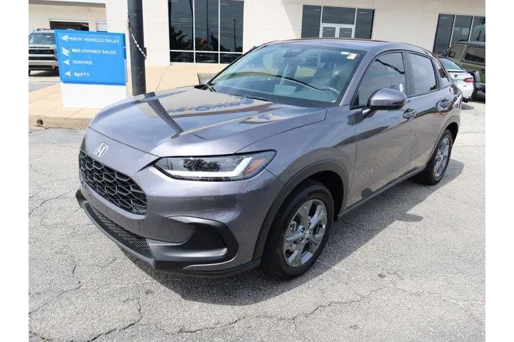 $27990 : Honda HR-V 2026 LX 4dr Cross image 9