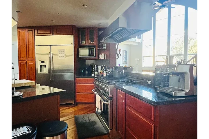 $800 : Housemate image 2