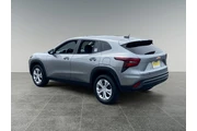 $28220 : Chevrolet Trax 2025 LS 4dr C thumbnail