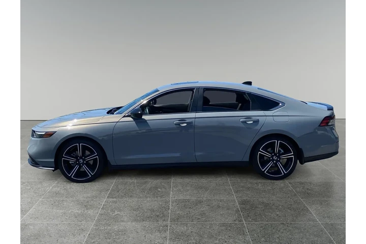 $31268 : Honda Accord Hybrid 2024 Spo image 2