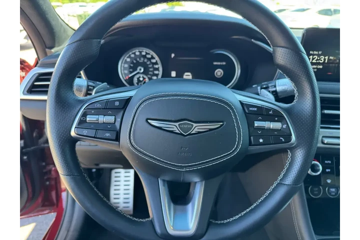 Genesis G70 2025 3.3T Sport image 9