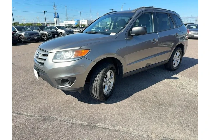 $4970 : 2012 Santa Fe GLS image 3