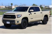 $33136 : Toyota Tundra 2016 4x4 TRD P thumbnail