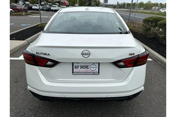 $21252 : Nissan Altima 2025 2.5 SR 4d image 6