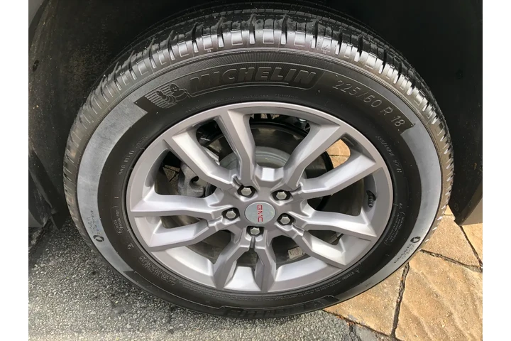 $24234 : 2024 GMC Terrain SLT AWD image 9