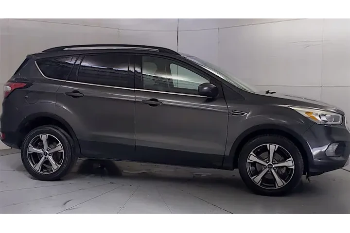 $14795 : 2015 Escape SE 4WD image 5