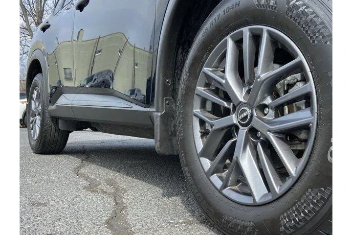 Nissan Rogue 2023 AWD S 4dr image 8