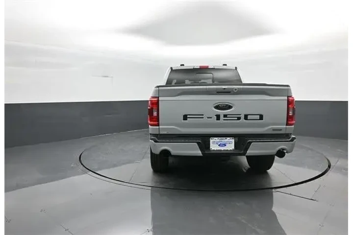 $38502 : Ford F-150 2023 4x4 XLT 4dr image 6