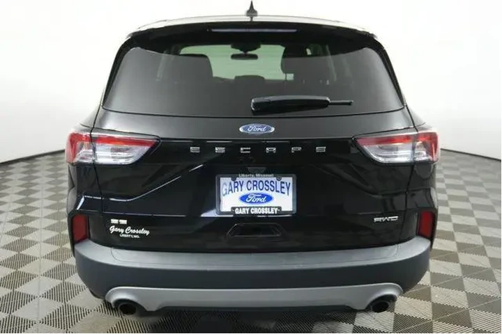 $21000 : Ford Escape 2022 AWD SE 4dr image 4