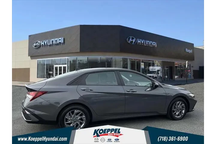 $18998 : Hyundai ELANTRA 2024 SEL 4dr image 2