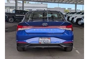 $18977 : Hyundai ELANTRA 2023 SEL 4dr thumbnail