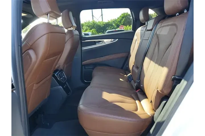 $32990 : Lincoln Nautilus 2022 Reserv image 10