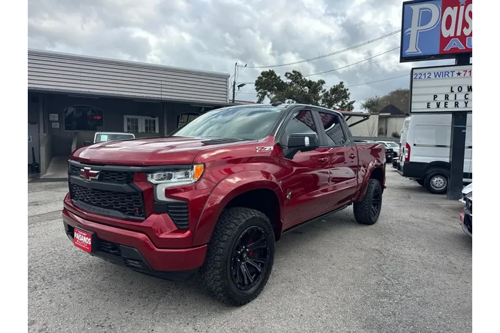 2022 Silverado 1500 RST Crew image 1