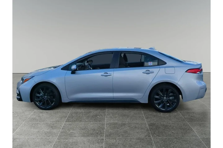 $25986 : Toyota Corolla 2024 SE 4dr S image 2