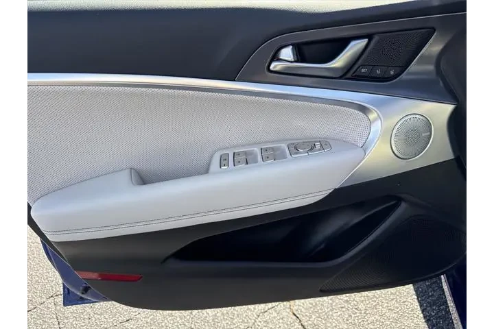 $35892 : Genesis G70 2025 AWD 2.5T Sp image 10