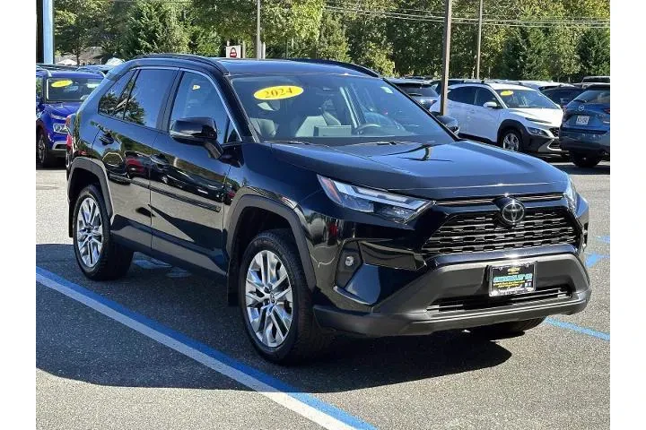 $34999 : Toyota RAV4 2024 AWD XLE Pre image 5