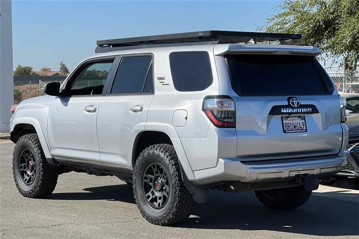 $34800 : 4Runner TRD Off-Road image 7