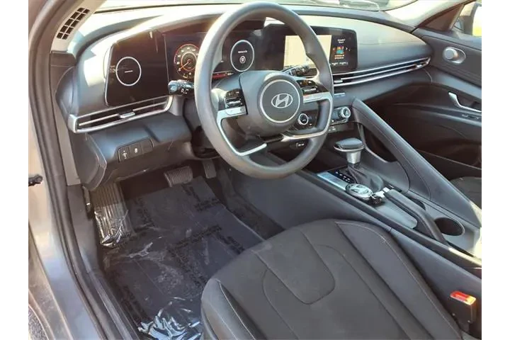 $19339 : Hyundai ELANTRA 2024 SEL 4dr image 4