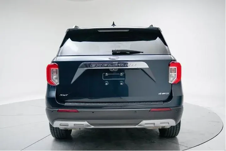 $27385 : Ford Explorer 2022 AWD XLT 4 image 9