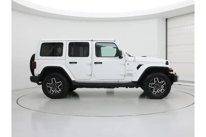 $31998 : Jeep Wrangler 2024 4x4 Sahar image 7