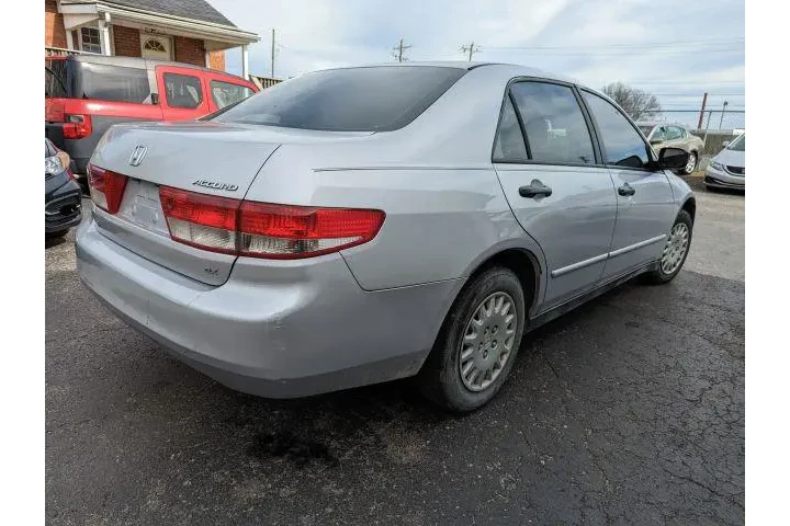 $4400 : Honda Accord 2003 DX 4dr Sed image 3