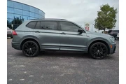 $10688 : Volkswagen Tiguan 2021 SE 4d thumbnail