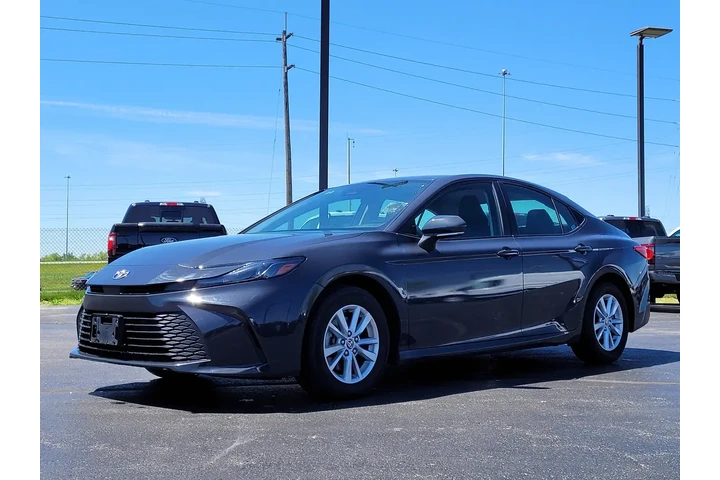 $28998 : Toyota Camry 2025 SE 4dr Sed image 8