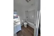 CASA NUEVA EN RENTA L.A. 90044 thumbnail