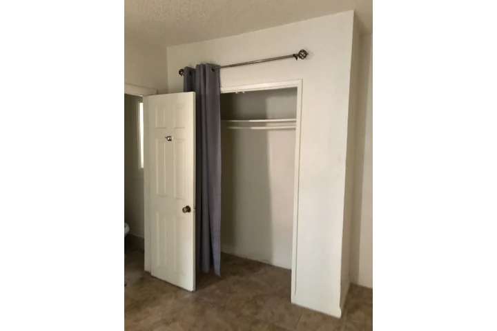 $1150 : Estudio APT en la ciudad de LA image 4