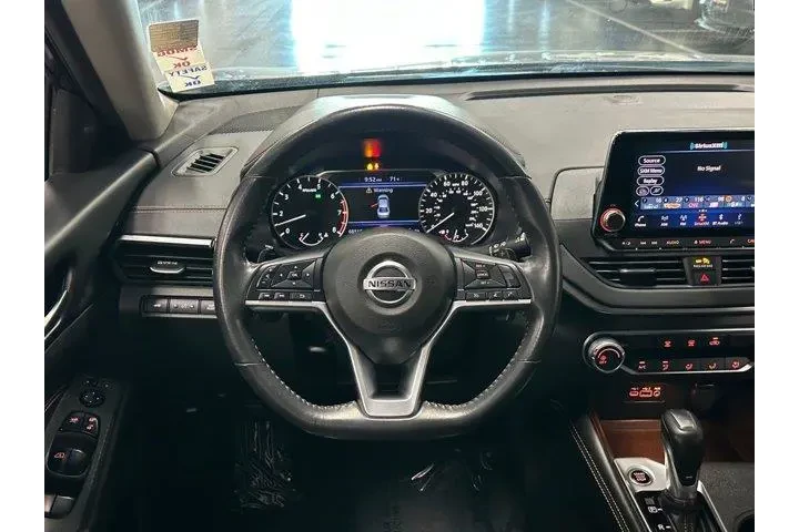 $16951 : Nissan Altima 2022 2.5 SR 4d image 7