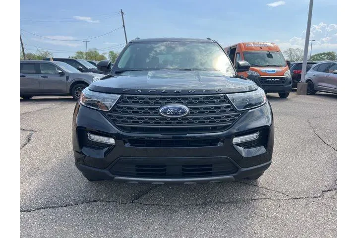 $30315 : Ford Explorer 2023 AWD XLT 4 image 2