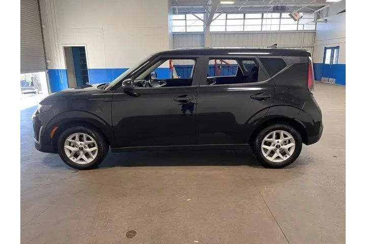 $16940 : Kia Soul 2024 image 6