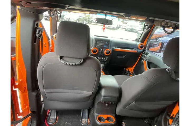 $12900 : 2013 Wrangler Unlimited Sport image 8