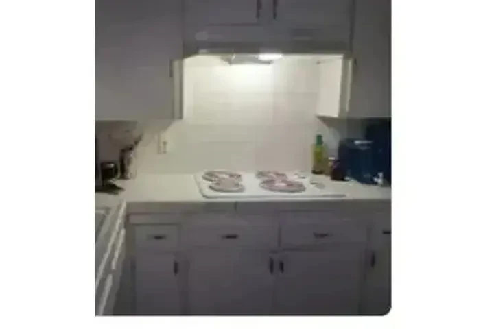 SAN GABRIEL/91776 RENTO CUARTO image 3