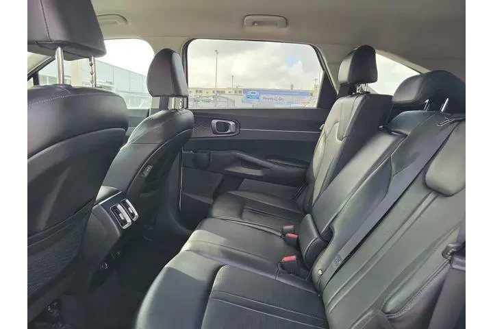 $22990 : Kia Sorento 2024 S 4dr SUV image 5