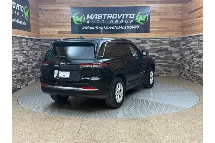 $33399 : Jeep Grand Cherokee 2023 4x4 image 9